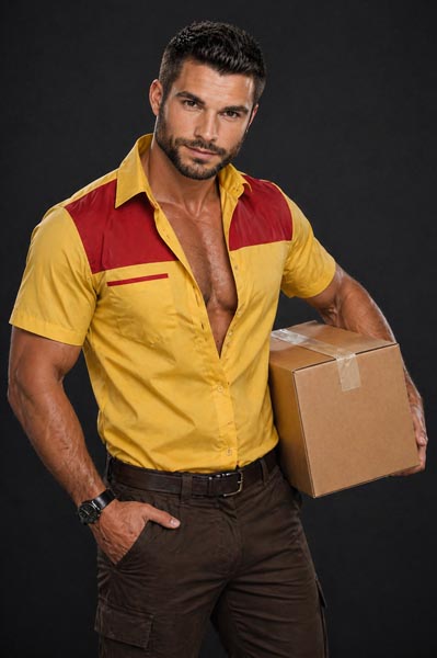Stripper Berlin als Paketbote
